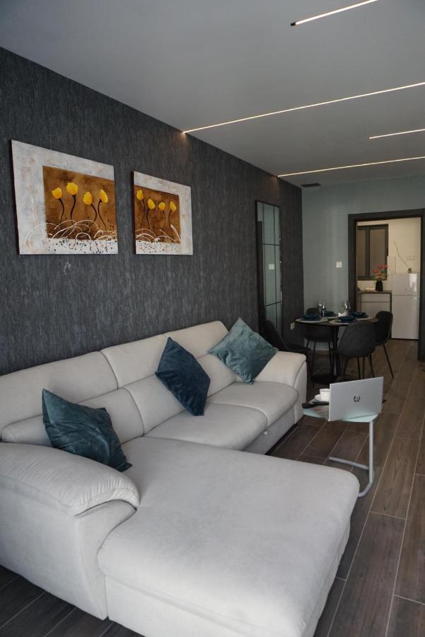 Korzo Suites Paceville San Ġiljan Buitenkant foto